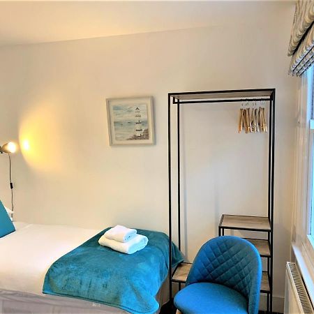 Riverside Channel5 "Holidays Homes In The Sun" Featured Central Canterbury Cottage With Free Parking Ngoại thất bức ảnh