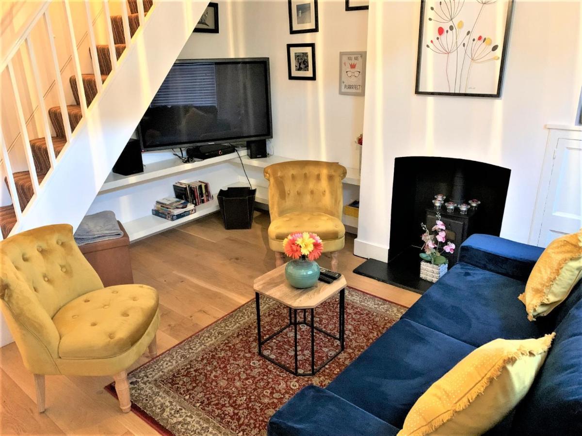 Riverside Channel5 "Holidays Homes In The Sun" Featured Central Canterbury Cottage With Free Parking Ngoại thất bức ảnh