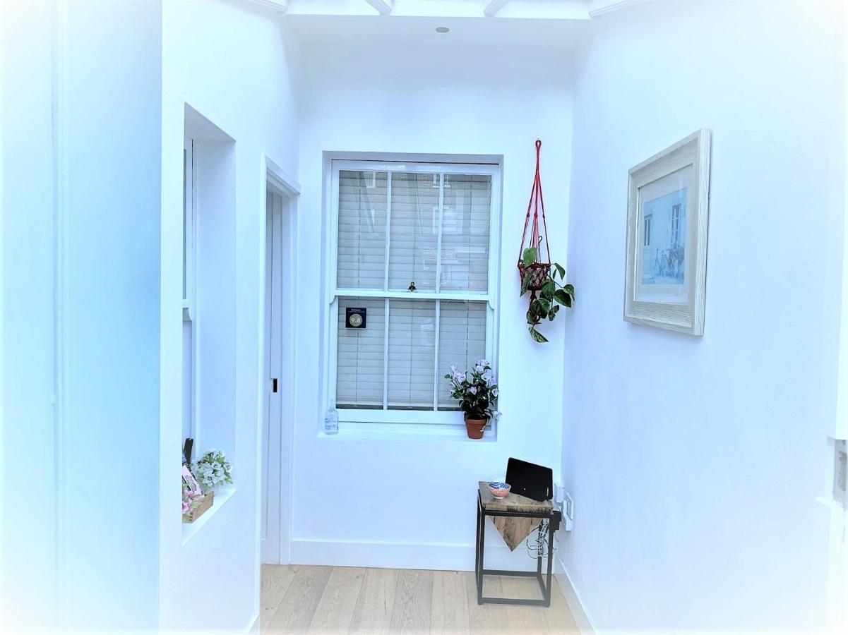 Riverside Channel5 "Holidays Homes In The Sun" Featured Central Canterbury Cottage With Free Parking Ngoại thất bức ảnh